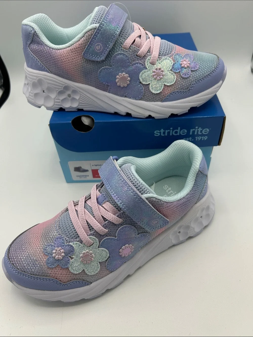 Stride Rite Girls' Pastel Purple and Pink Floral Light-Up Sneakers 1M width